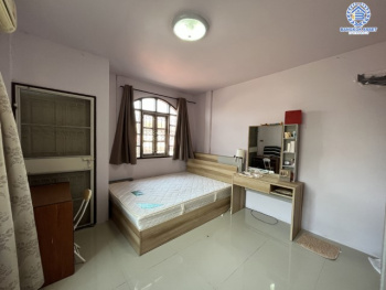 *****ทาวน์เฮ้าส์มือสองย่านนนทบุรี ม.บัวทอง1 บางใหญ่-เซ็นทรัลเวสเกต หลังมุม! เนื้อที่ 35 ตร.ว. ฟังก์ชัน 2 ห้องนอน 2 ห้องน้ำ 2 ที่จอดรถ แถมฟรี! 2 เครื่องปรับอากาศ, 1 เครื่องทำน้ำอุ่น บนทำเลเยี่ยม เชื่อมต่อถ.กาญจนาภิเษก, ถ.รัตนาธิเบศร์ ใกล้รถไฟฟ้าสายสีม่วง "สถานีคลองบางไผ่" และทางด่วน